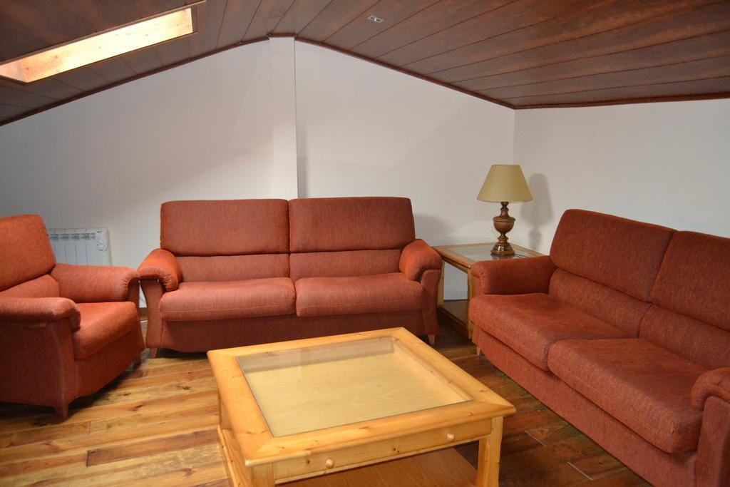 Hostal La Muntanya Castellar De N'Hug Exterior photo